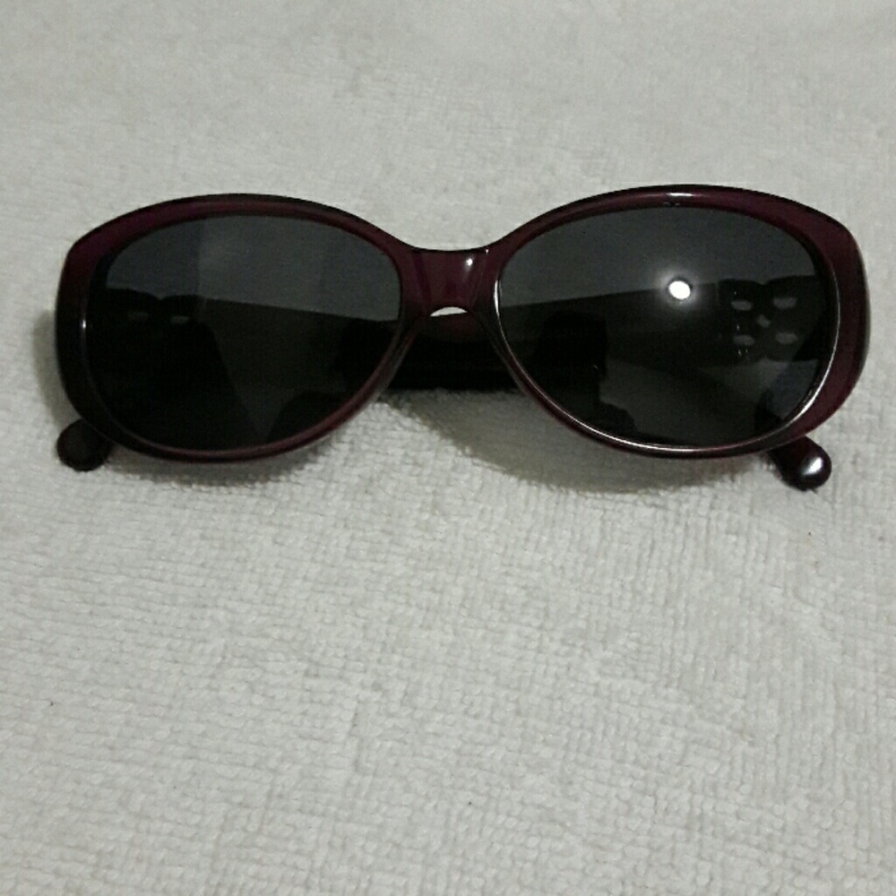 SUNGLASSES by BCBGMAXARIA